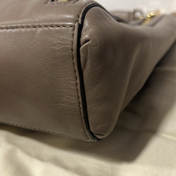 Michael Kors Matilda Leather Handbag mocha beige - Picture 8 of 14